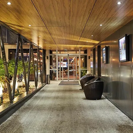 Hotel Kyriad Clermont Ferrand Nord - Riom